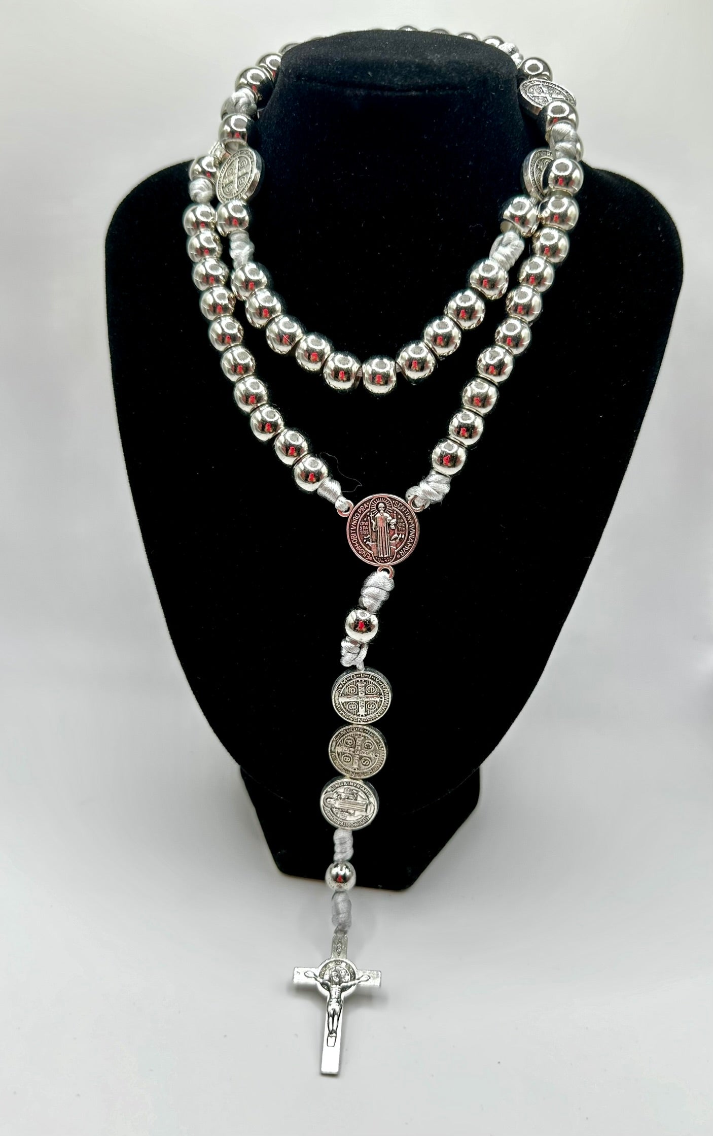 Camandula San Benito Plateado -Hombre